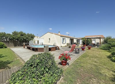 /international/fr/thaire-charente-310108777865/
