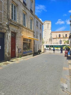/international/fr/la-rochelle-franche-comte-310098873310/
