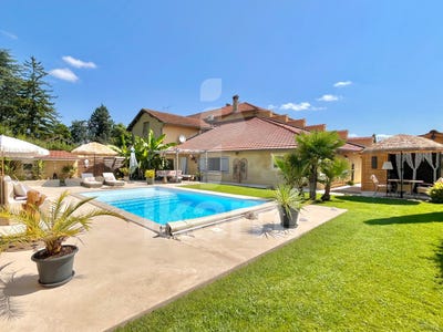 /international/fr/charmes-sur-l-herbasse-rhone-310101228710/