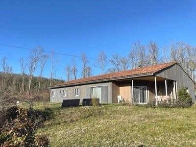 /international/fr/cenac-et-saint-julien-aquitaine-310105970494/