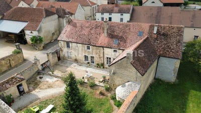 /international/fr/prusly-sur-ource-burgundy-120088712504/?lang=zh-cn