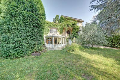 /international/fr/louveciennes-ile-de-france-310107256993/
