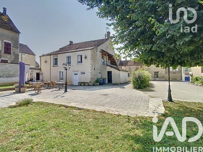 /international/fr/arcy-sur-cure-burgundy-310108159739/