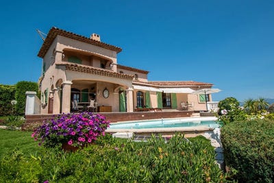 /international/fr/les-adrets-de-l-esterel-hh-15326673-les-adrets-de-l-esterel-provence-alpes-cote-d-azur-310100956063/?lang=fr