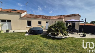 /international/fr/la-tessoualle-pays-de-la-loire-310096069161/