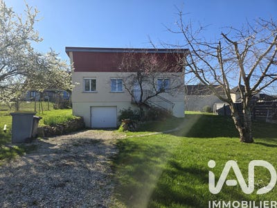 /international/fr/courtois-sur-yonne-burgundy-310106167167/