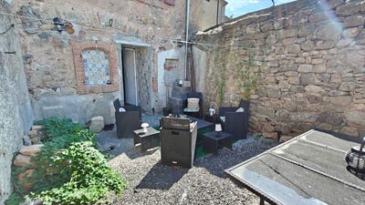 /international/fr/alet-les-bains-languedoc-roussillon-310119501988/