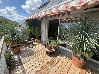 /international/fr/lourdes-midi-pyrenees-310101383356/
