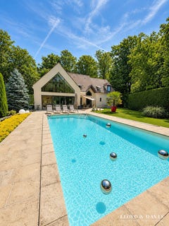 /international/fr/lamorlaye-picardie-310109778839/