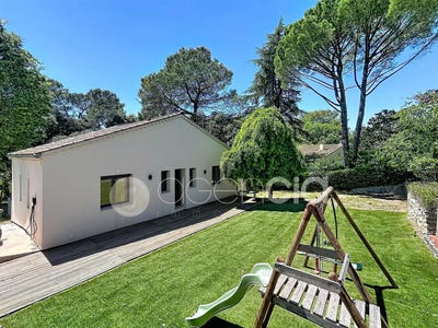 /international/fr/mougins-provence-alpes-cote-d-azur-310108632244/
