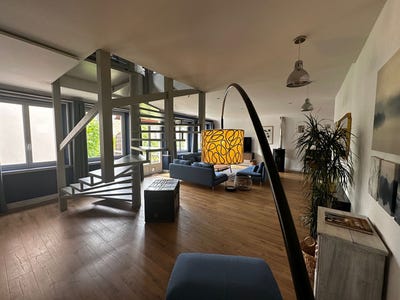 /international/fr/lons-le-saunier-franche-comte-310107423473/