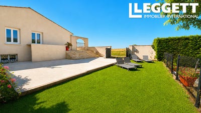 /international/fr/saint-savinien-charente-310109077084/?lang=th
