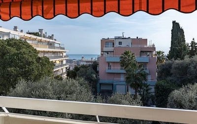 /international/fr/antibes-provence-alpes-cote-d-azur-310098773105/?lang=en