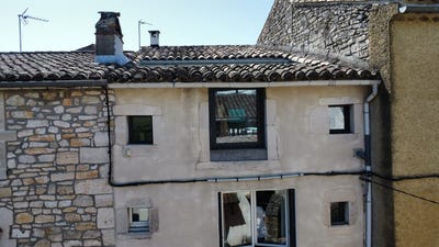 /international/fr/barjac-languedoc-roussillon-310108866161/