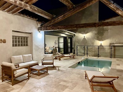 /international/fr/azille-languedoc-roussillon-310107239604/