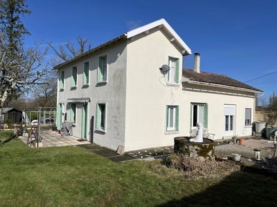 /international/fr/ambernac-charente-310108317902/