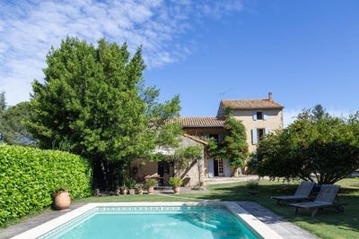 /international/fr/courthezon-provence-alpes-cote-d-azur-310098612138/