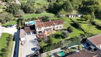 /international/fr/fronton-midi-pyrenees-310102910856/
