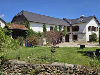 /international/fr/laslades-midi-pyrenees-310104100910/