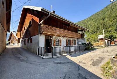 /international/fr/le-biot-rhone-310100559397/