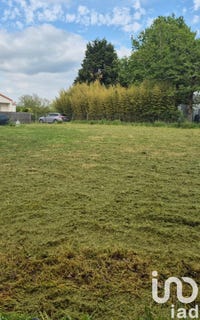 /international/fr/saint-julien-des-landes-pays-de-la-loire-310100855405/