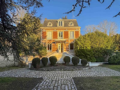 /international/fr/chaumont-en-vexin-picardie-310106109256/
