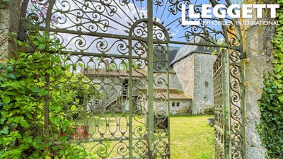 /international/fr/oroux-charente-310100716321/