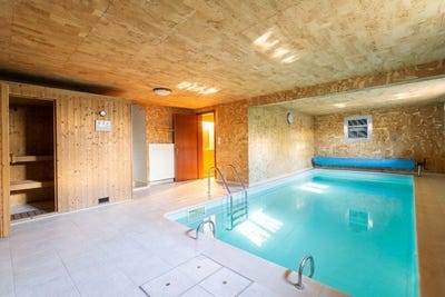 /international/fr/joigny-burgundy-310107581630/