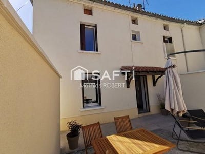 /international/fr/saint-michel-charente-310107580748/