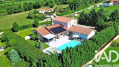 /international/fr/balbigny-rhone-310106792604/