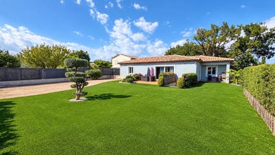 /international/fr/roquebrune-sur-argens-provence-alpes-cote-d-azur-310120033214/