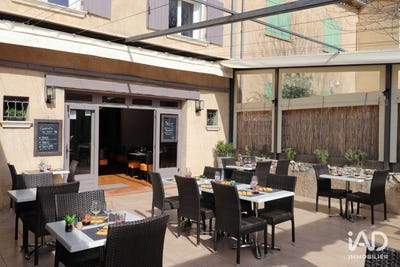 /international/fr/les-salles-sur-verdon-provence-alpes-cote-d-azur-310103605984/
