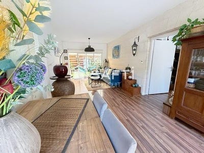 /international/fr/latresne-aquitaine-310108487713/