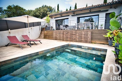 /international/fr/milhaud-languedoc-roussillon-310100670875/