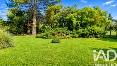 /international/fr/coutras-aquitaine-310106132610/