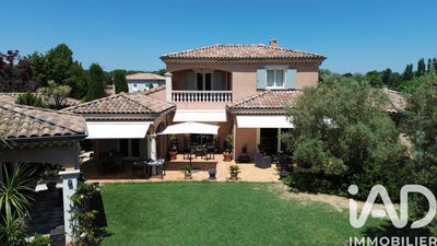 /international/fr/montboucher-sur-jabron-rhone-310108262896/