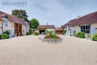 /international/fr/luze-centre-val-de-loire-310108892209/