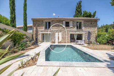/international/fr/villedieu-provence-alpes-cote-d-azur-310109288440/