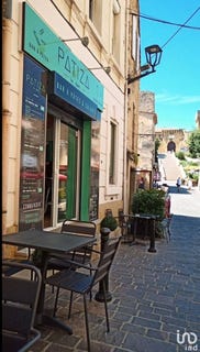 /international/fr/salon-de-provence-provence-alpes-cote-d-azur-310095934551/