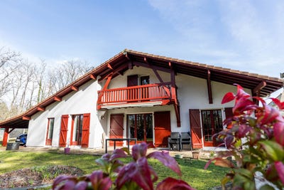 /international/fr/saint-pierre-du-mont-aquitaine-310109114364/?lang=de