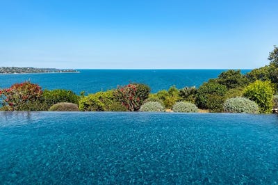 /international/fr/porto-vecchio-corsica-310108643216/