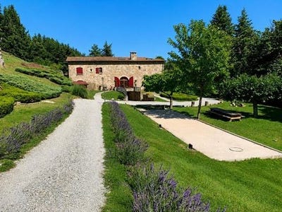/international/fr/saint-apollinaire-de-rias-rhone-310108762288/?lang=pt