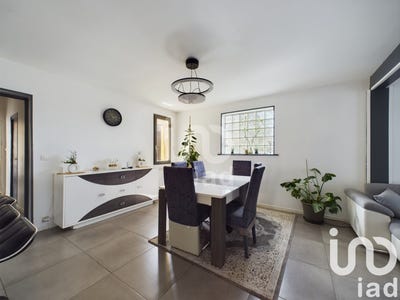 /international/fr/saint-fargeau-ponthierry-ile-de-france-310094754600/