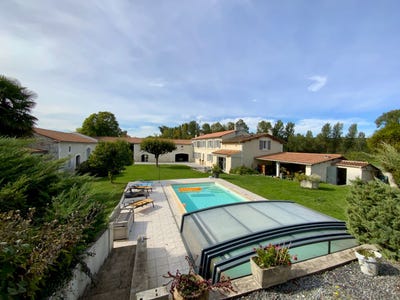 /international/fr/jonzac-charente-310104473103/