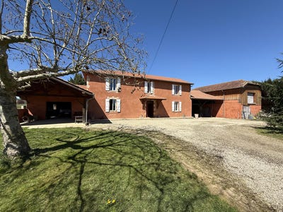 /international/fr/boulogne-sur-gesse-midi-pyrenees-310098710860/?lang=en