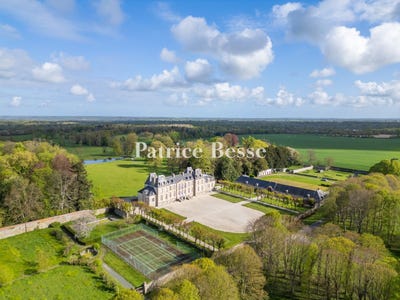 /international/fr/bayeux-la-basse-normandie-310107650838/