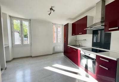 /international/fr/realmont-midi-pyrenees-310106295476/