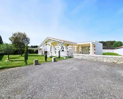 /international/fr/castelnau-de-medoc-aquitaine-310107528880/