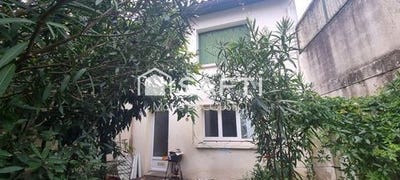 /international/fr/castillon-la-bataille-aquitaine-310107298533/