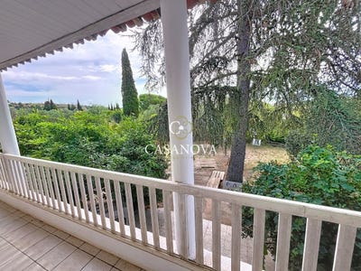 /international/fr/beziers-languedoc-roussillon-310109177081/?lang=pt